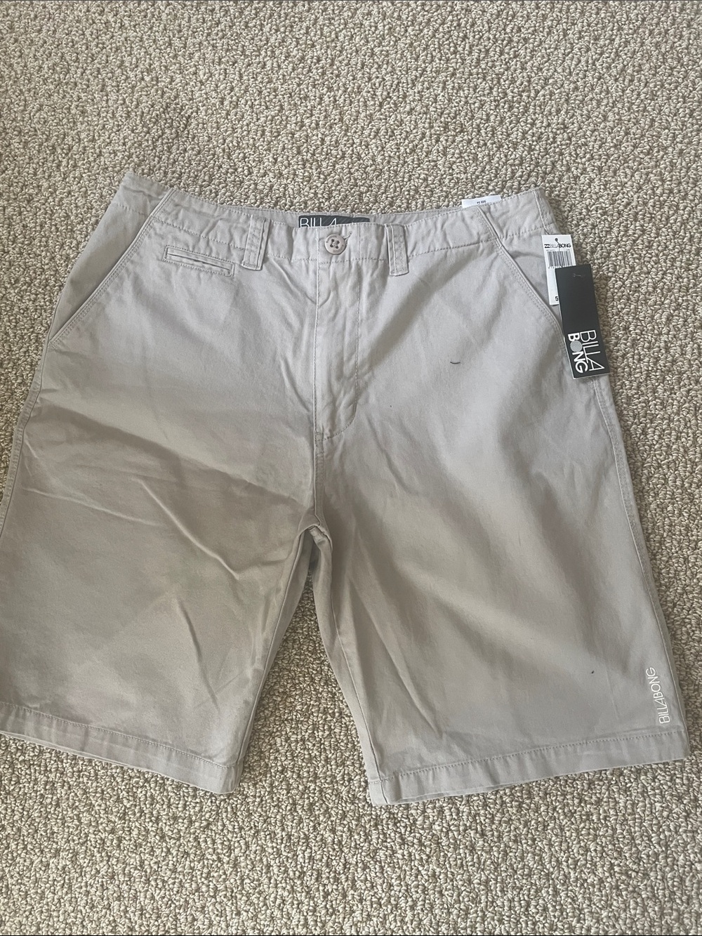 Billabong Men's Light Khaki Flat-Front Shorts NWT